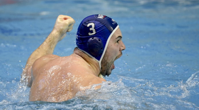 Dušan Mandić – Levoruki bombarder