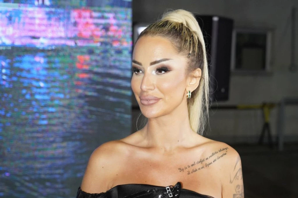Aleks Nikolić se posle raskida okrenula veri, ne može da preboli Cara