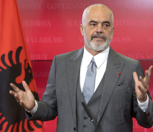 Edi Rama skinuo rukavice – i potvrdio da je za „veliku Albaniju“