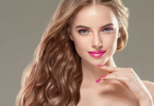 Četiri prirodna trika za gušću i zdraviju kosu – bez skupih proizvoda