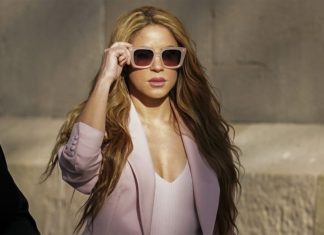 Šakira ljubi 15 godina mlađeg frajera? Mreže su se usijale zbog novog ljubavnog para (FOTO)