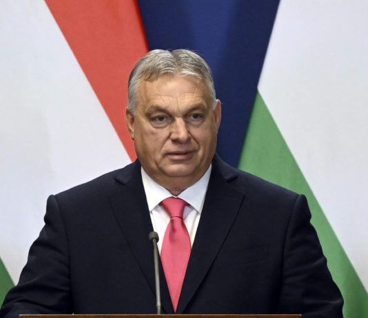 Orban: Evropa se sprema za rat