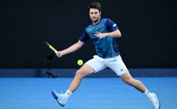 Kecmanović pao posle preokreta – stao pred polufinalom