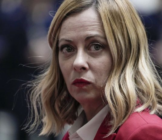 Meloni: Brisel će morati da se bavi zamrznutom ruskom imovinom