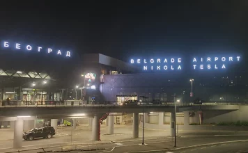 Avion sa srpskim državljanima evakuisanim iz Izraela sleteo u Beograd!