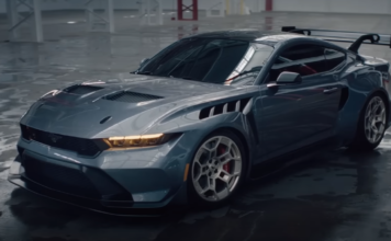 Okreće se kolo sreće: Benzinski Mustang ostavio strujaše daleko iza sebe