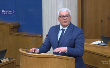 I Andrija Mandić predložio Trampa za Nobelovu nagradu