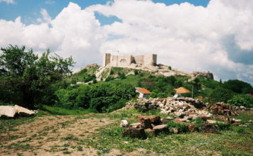 Srpski srednjovekovni spomenici ostaju na Listi svetske baštine u opasnosti (2): Sistematsko brisanje istorije