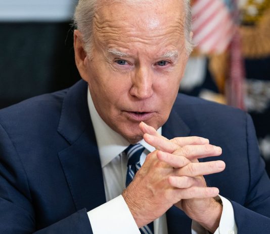 Bajden: Rusija ili Kina mogu preuzeti liderstvo u svetu