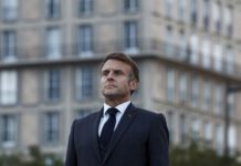 Makron zapretio Kini