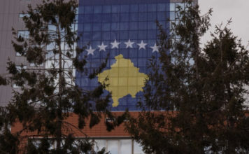 Ramadani: Kosovo je u riziku od kolapsa