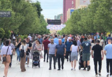 Sutra izbori na Kosovu