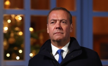 Medvedev: Svrgavanje Madura vezano za naftu, a ne za narkotike