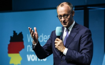 Merc pozvao Zelenskog da spreči priliv izbeglica u Nemačku