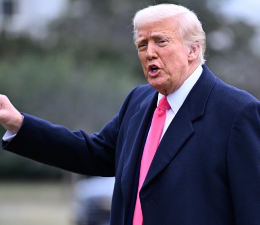 SAD zarađuju od oružja, a ne od ukrajinskih minerala