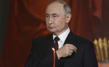 Putin poručio: Rusija nastavlja jačanje armije i flote