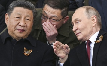 Putin i Si na istom frontu