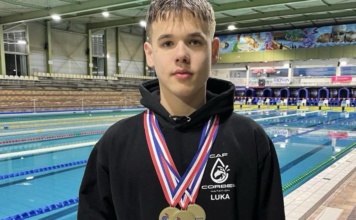 Luka plivanjem osvaja Francusku