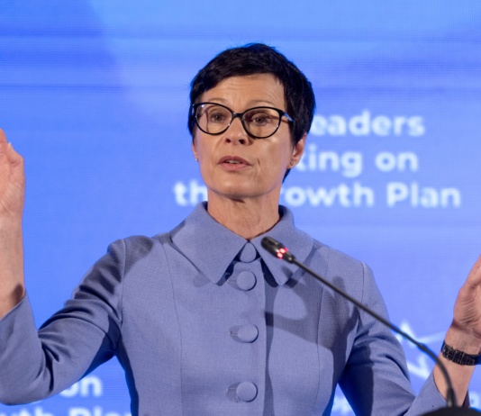 Obeshrabrujuća poruka za Kijev: Ukrajina ne može u EU do 2027.