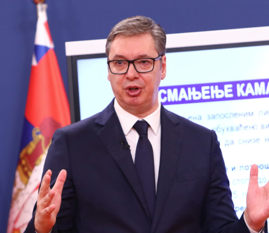 Vučić: Rafinerija mora da radi