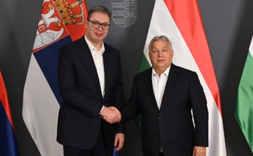 Vučić razgovarao sa Orbanom o aktuelnim dešavanjima u svetu