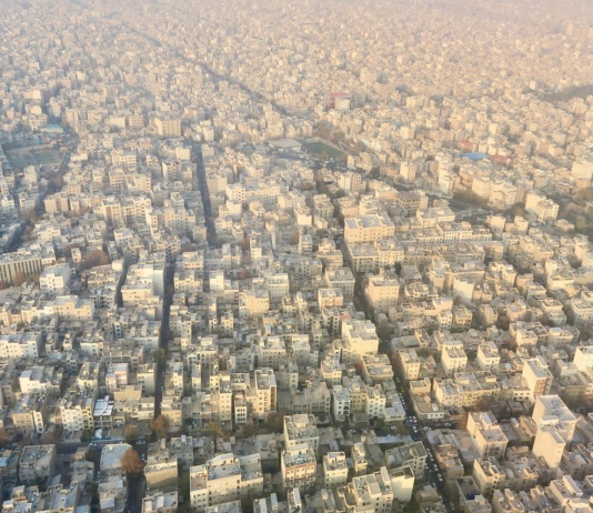 SAD i Izrael napali Iran