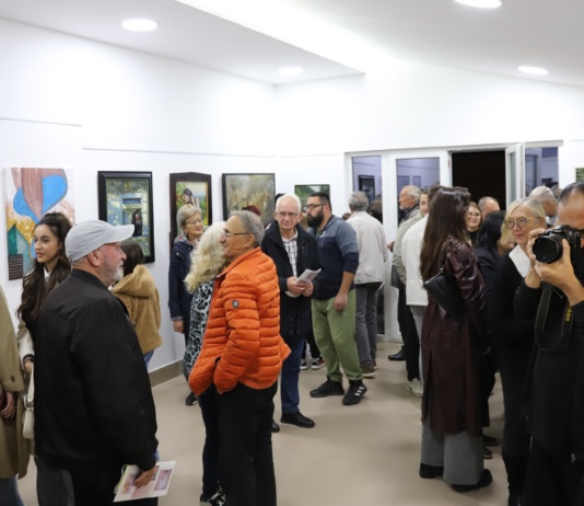 Salon spojio slikare i publiku