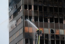 Veliki požar u Zagrebu: Gori novinska kuća Vjesnik (VIDEO)