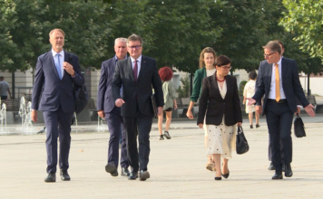 Zašto se Miroslav Lajčak pominje u procurelim mejlovima Džefrija Epstina?