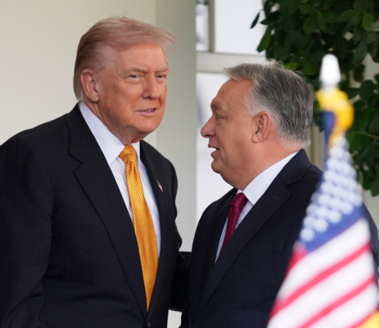 Orban: SAD dale puno izuzeće Mađarskoj od sankcija na uvoz ruske nafte i gasa