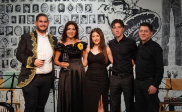 Kabare oduševio prijatelje i goste