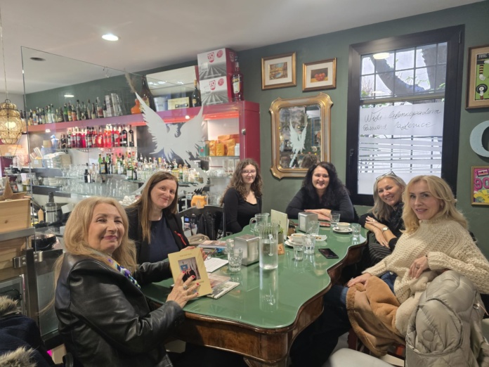 Novinarka i pesnikinja Rada Rajić Ristić predstavila svoju knjigu