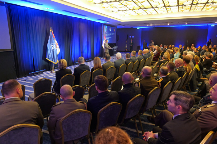 Ceremonija primopredaje dužnosti šefa NATO vojne kancelarije za vezu u Beogradu, prilikom koje je brigadni general Antonio Stasi preuzeo dužnost šefa NATO vojne kancelarije za vezu od brigadnog generala Pjerluiđija Lodole