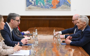 Vučić sa Bocan-Harčenkom: Srbija će umeti da zaštiti svoje vitalne interese