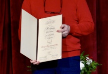 Tuševljakoviću NIN-ova nagrada za roman “Karota”