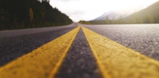 Nemački “tihi asfalt” počeo da se raspada: Tek obnovljena deonica već mora na popravku