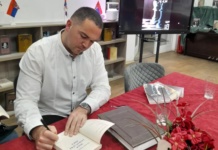 Pisac koji osećaje oblači u reči