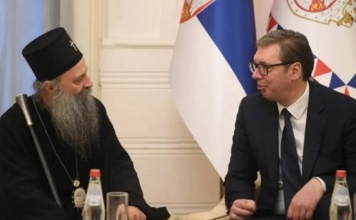 Predsednik Vučić čestitao Vaskrs Patrijarhu Porfiriju: Poruka mira i istrajnosti