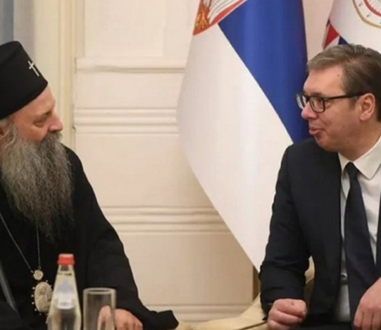 Predsednik Vučić čestitao Vaskrs Patrijarhu Porfiriju: Poruka mira i istrajnosti